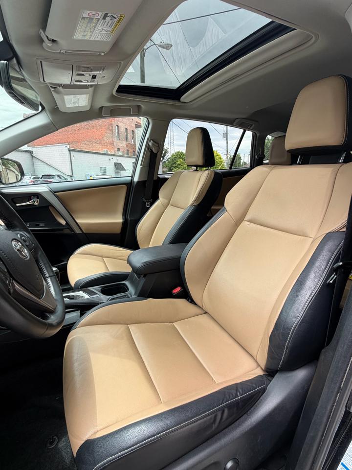 Toyota RAV4  2016