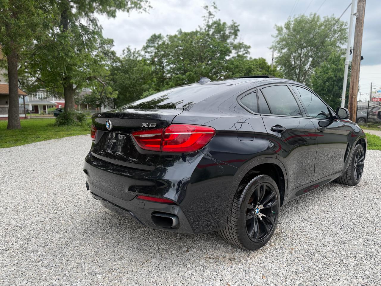 BMW X6 xDrive50i 2016