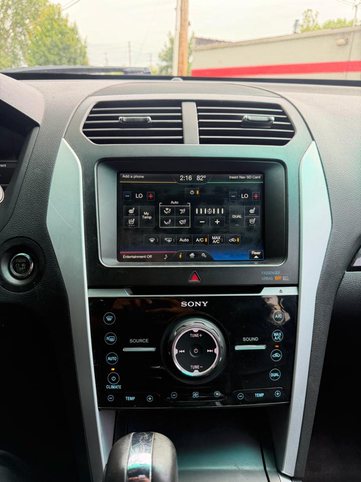 Ford Explorer Limited 4WD 2011