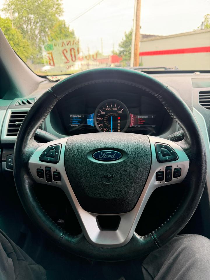 Ford Explorer Limited 4WD 2011