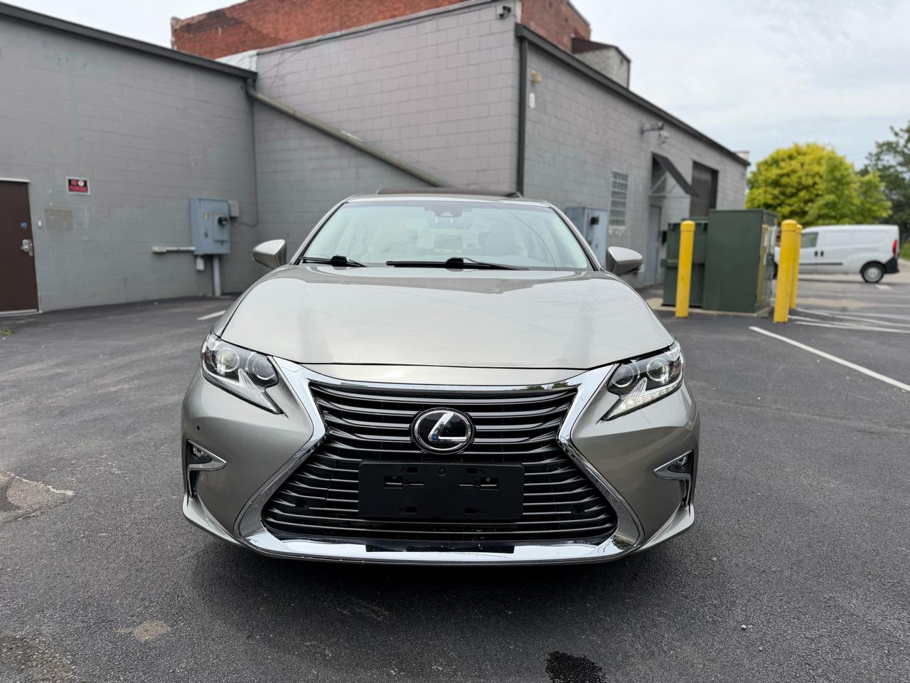 Lexus ES 350 Sedan 2016