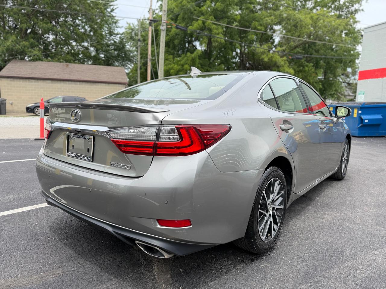 Lexus ES 350 Sedan 2016