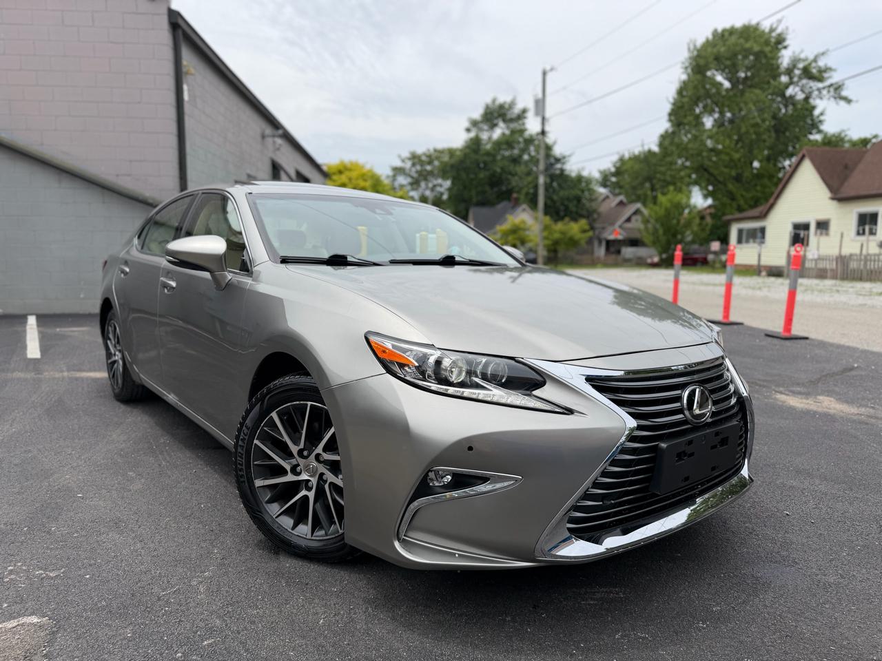 Lexus ES 350 Sedan 2016