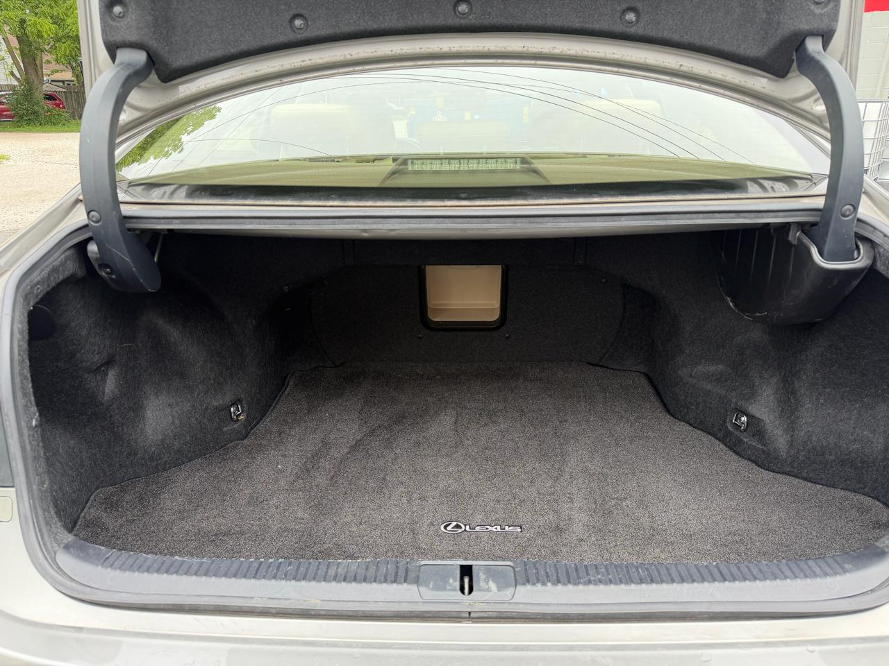 Lexus ES 350 Sedan 2016
