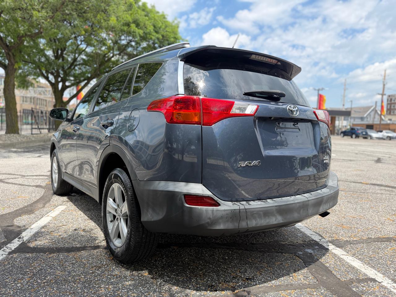 Toyota RAV4 XLE AWD 2014
