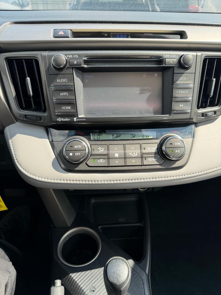 Toyota RAV4 XLE AWD 2014
