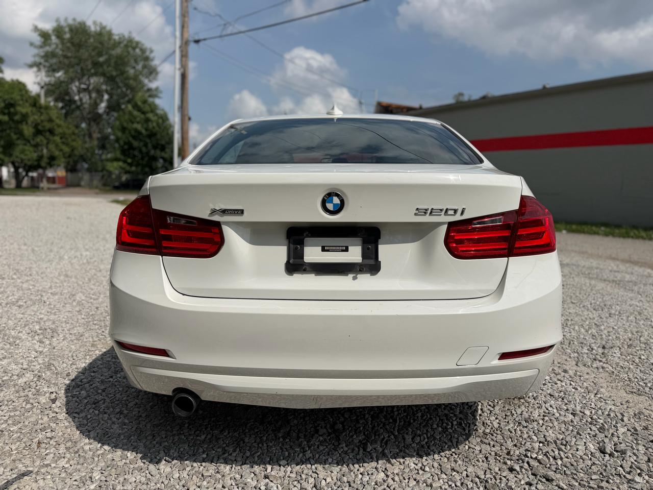 BMW 3-Series 320i xDrive 2015