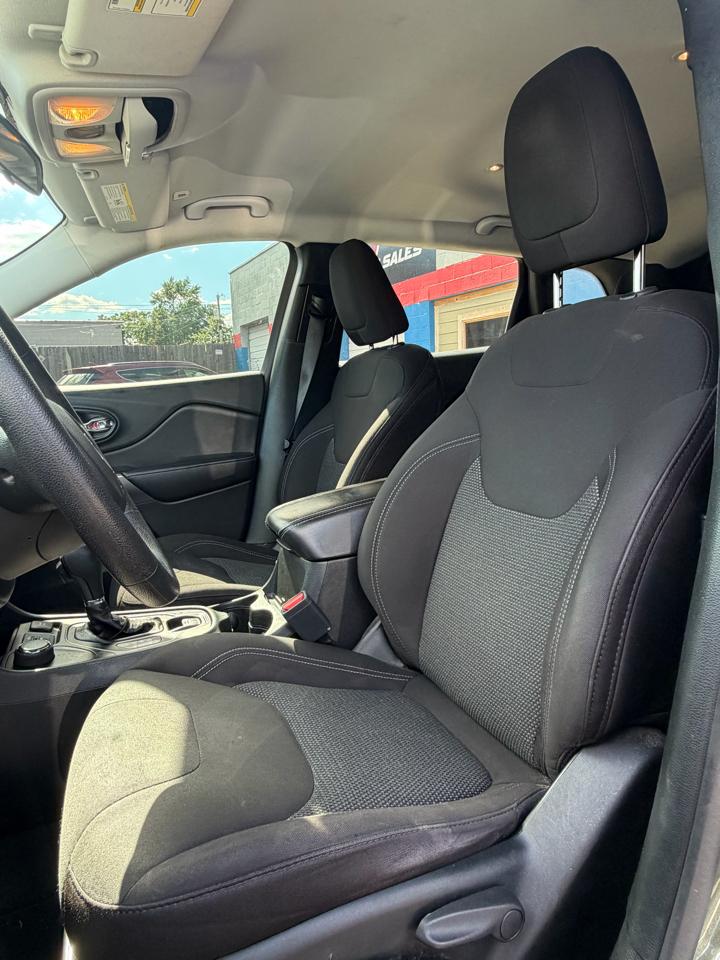 Jeep Cherokee Latitude 4WD 2019
