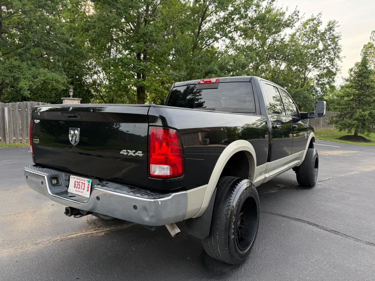 Dodge 2500 Laramie Crew Cab LWB 4WD 2011
