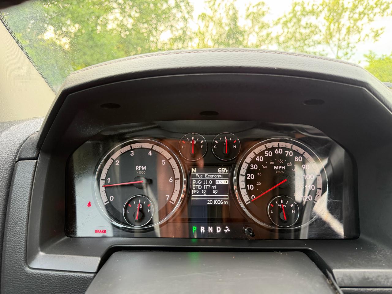 Dodge 2500 Laramie Crew Cab LWB 4WD 2011