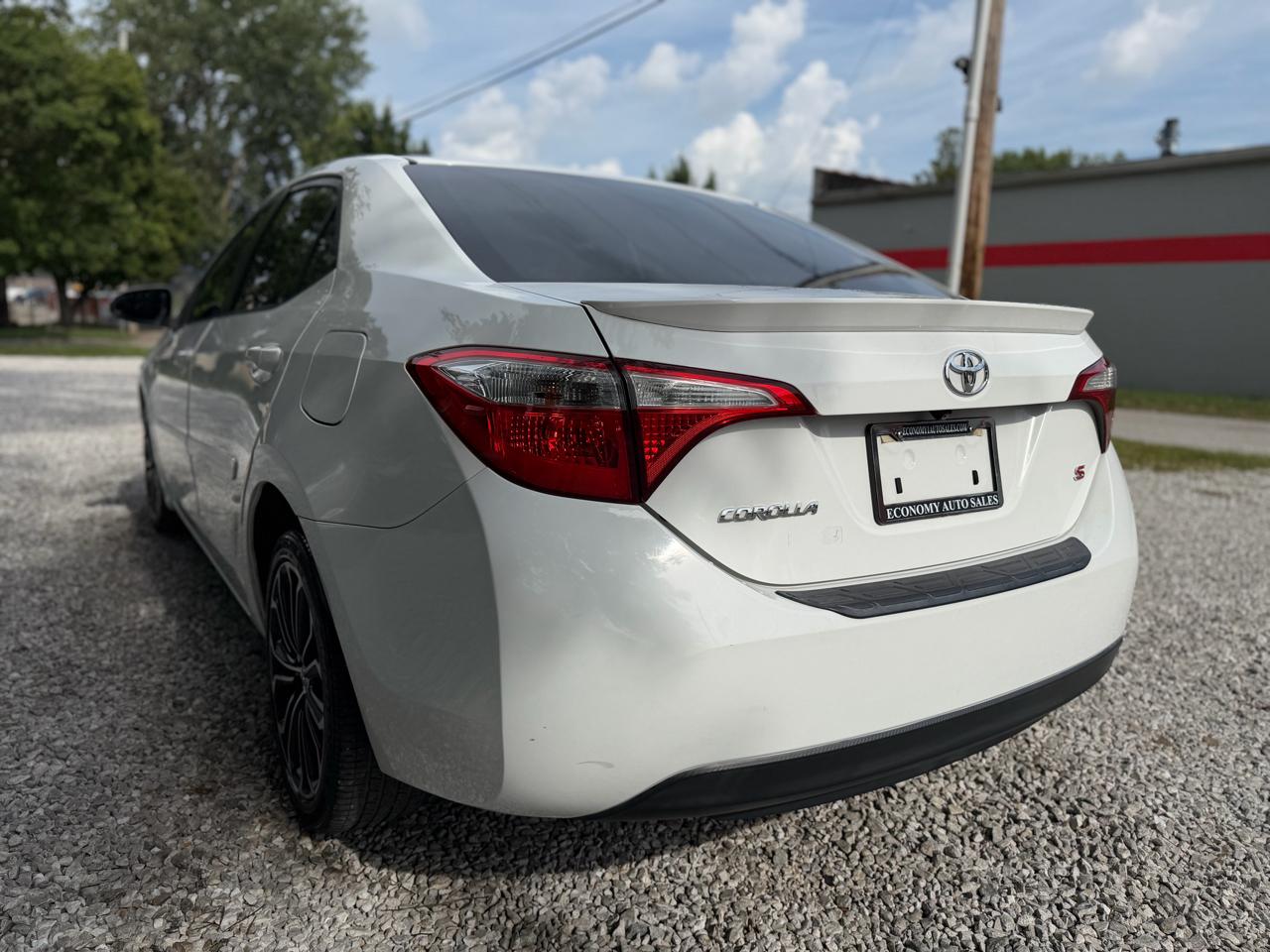Toyota Corolla LE CVT 2015