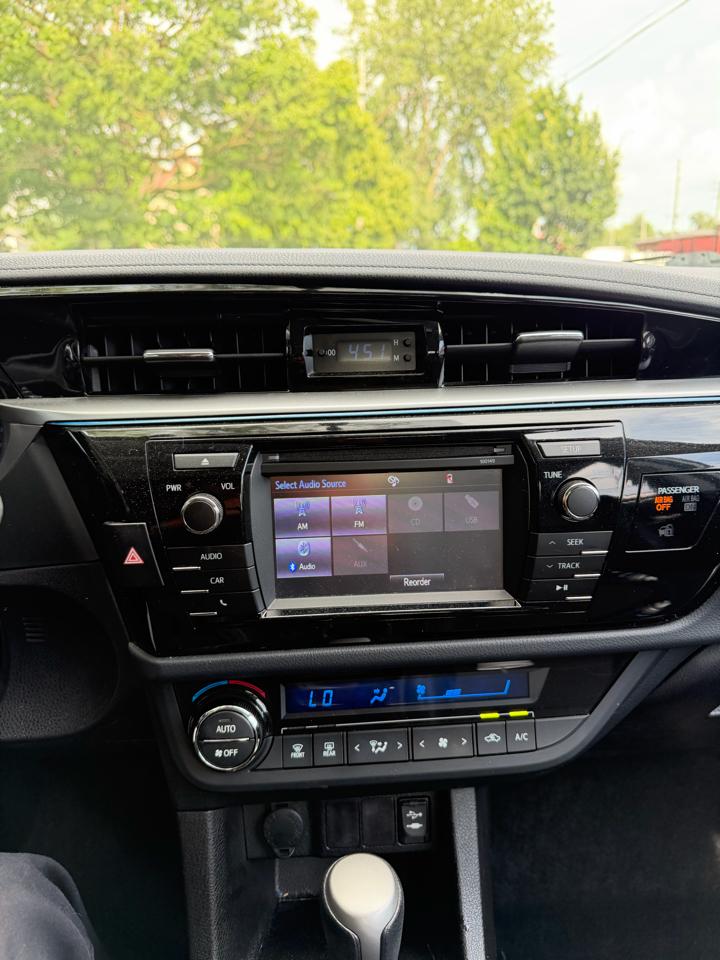 Toyota Corolla LE CVT 2015