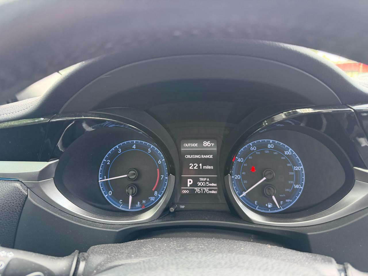 Toyota Corolla LE CVT 2015