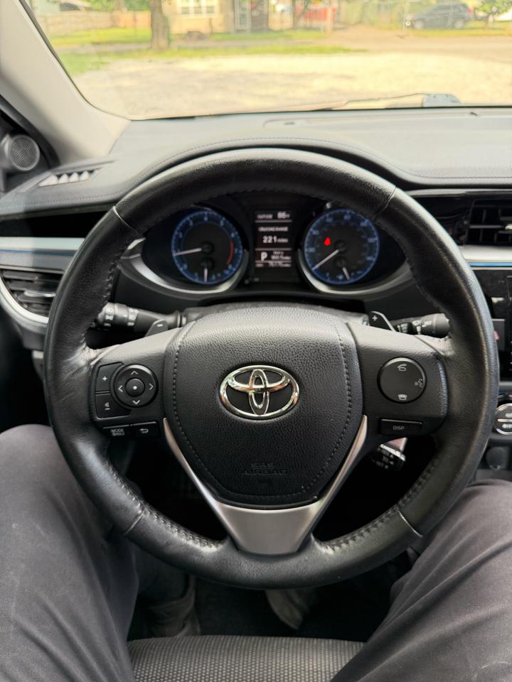 Toyota Corolla LE CVT 2015