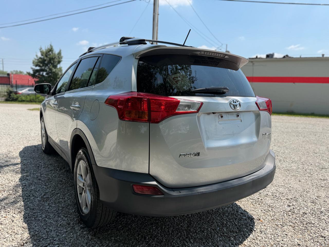 Toyota RAV4 XLE AWD 2013