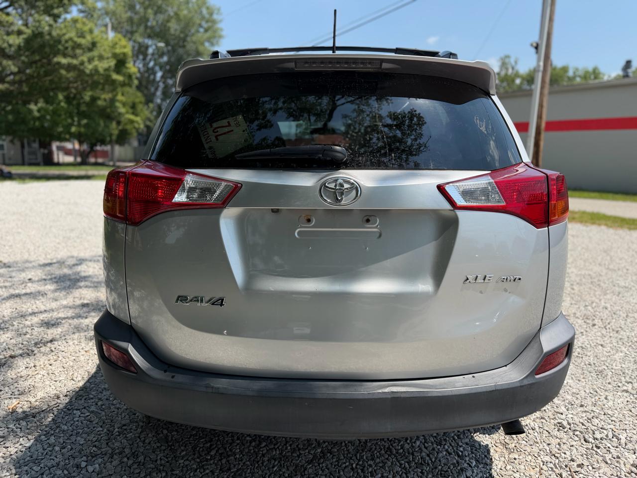 Toyota RAV4 XLE AWD 2013