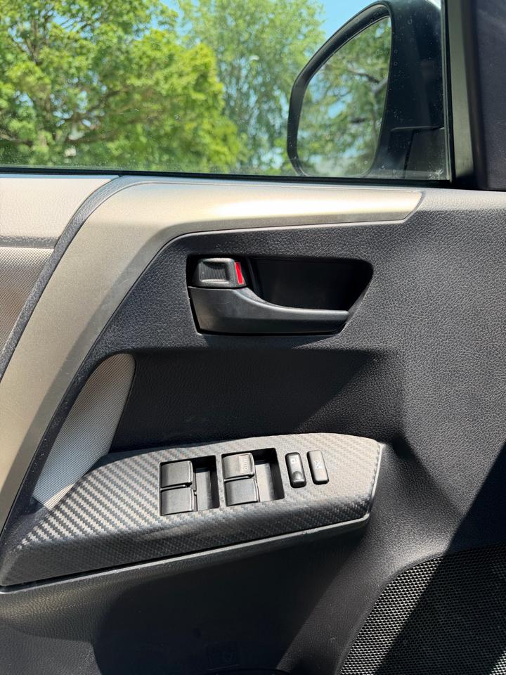Toyota RAV4 XLE AWD 2013