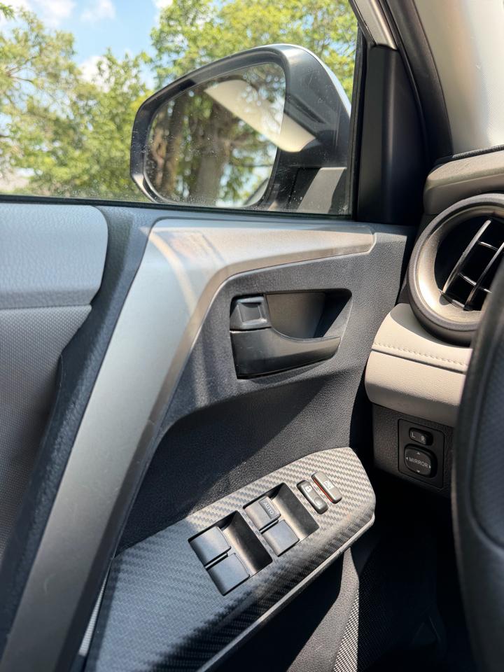 Toyota RAV4 XLE AWD 2013