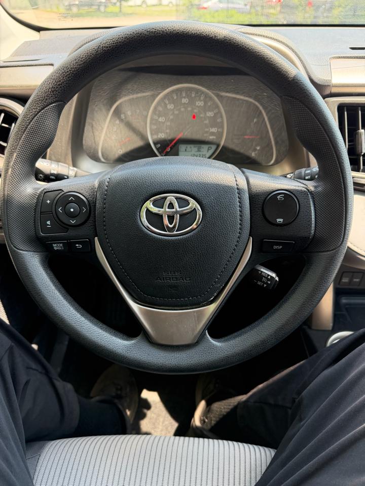Toyota RAV4 XLE AWD 2013