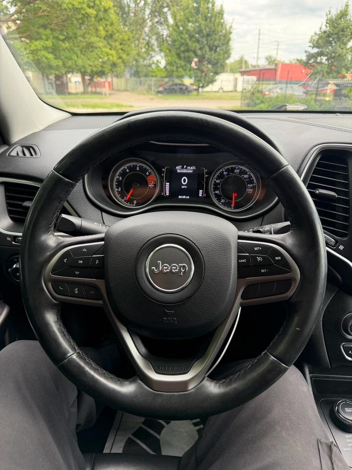Jeep Cherokee Latitude Plus 4WD 2019