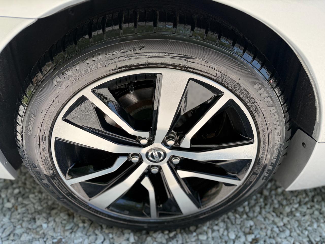 Nissan Maxima  2022