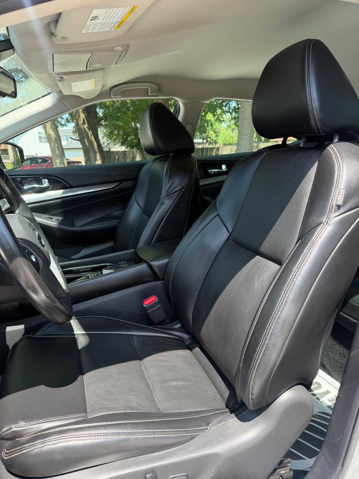 Nissan Maxima  2022