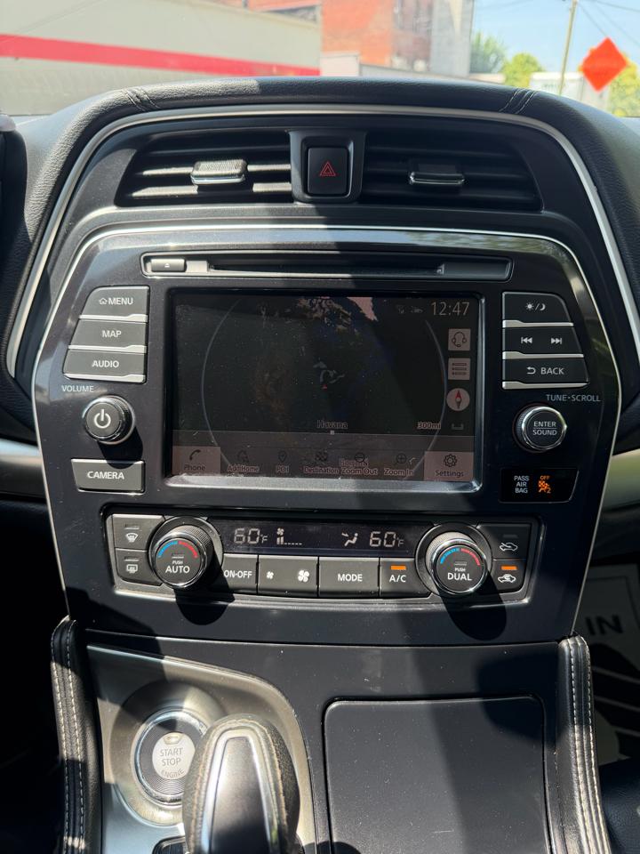 Nissan Maxima  2022
