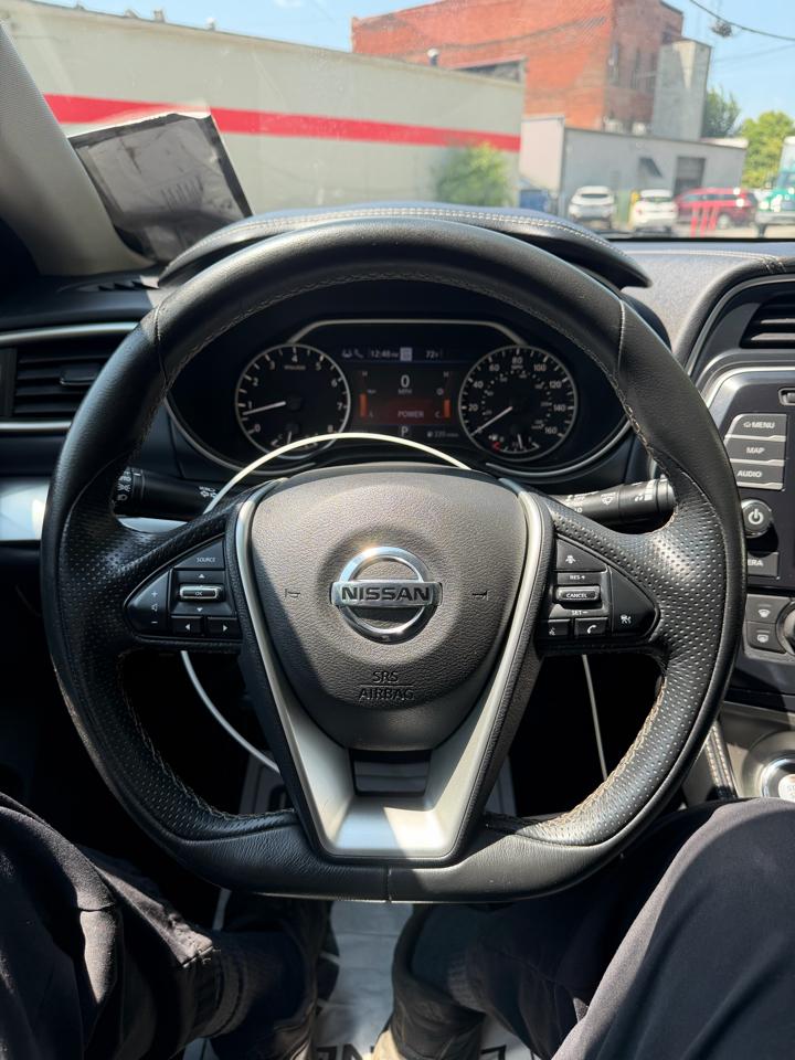 Nissan Maxima  2022