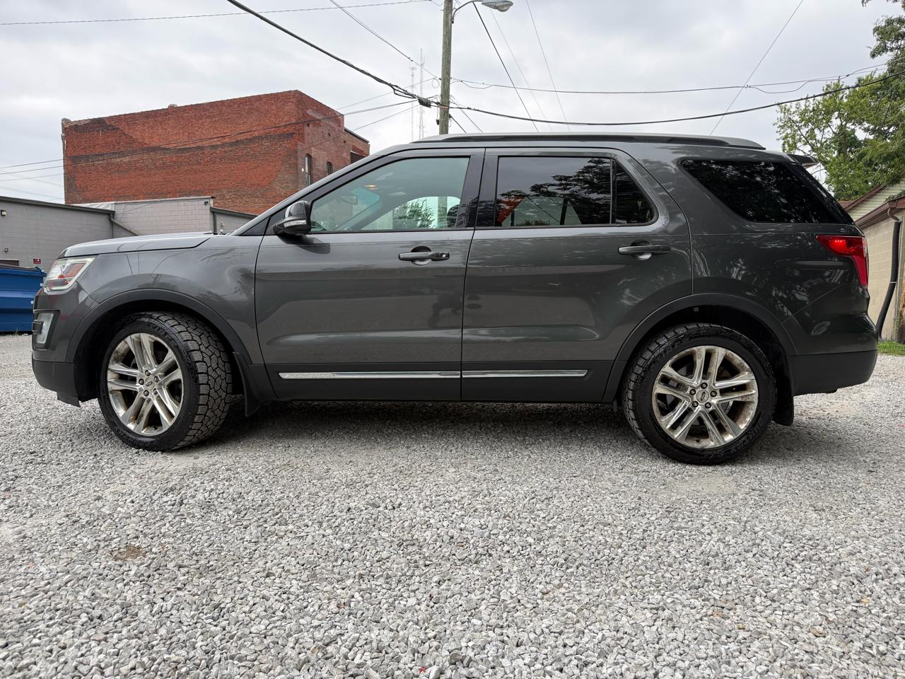 Ford Explorer XLT 4WD 2016