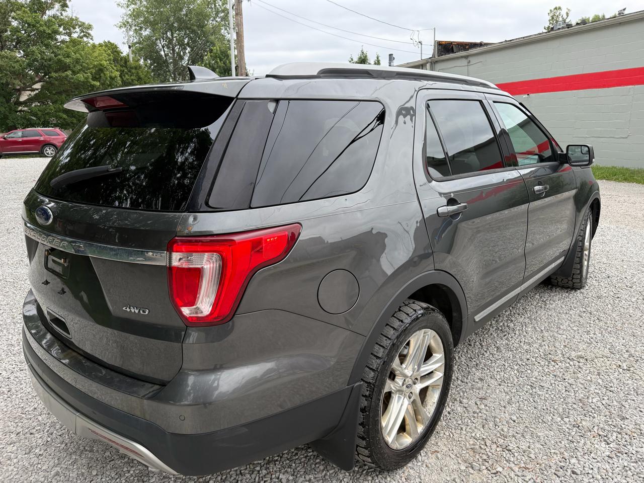Ford Explorer XLT 4WD 2016