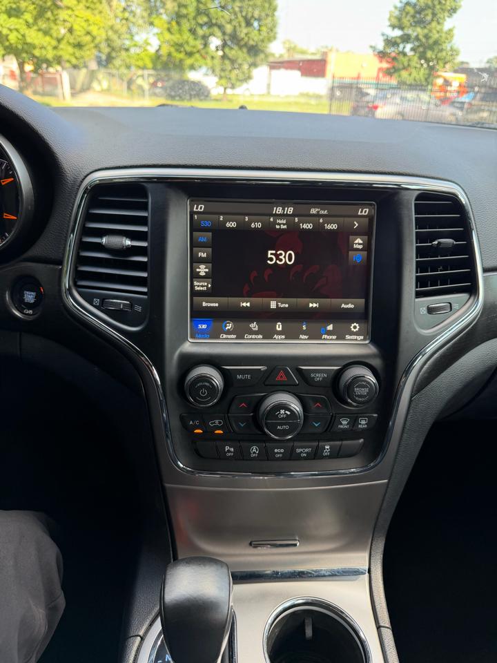 Jeep Grand Cherokee Laredo 4WD 2018