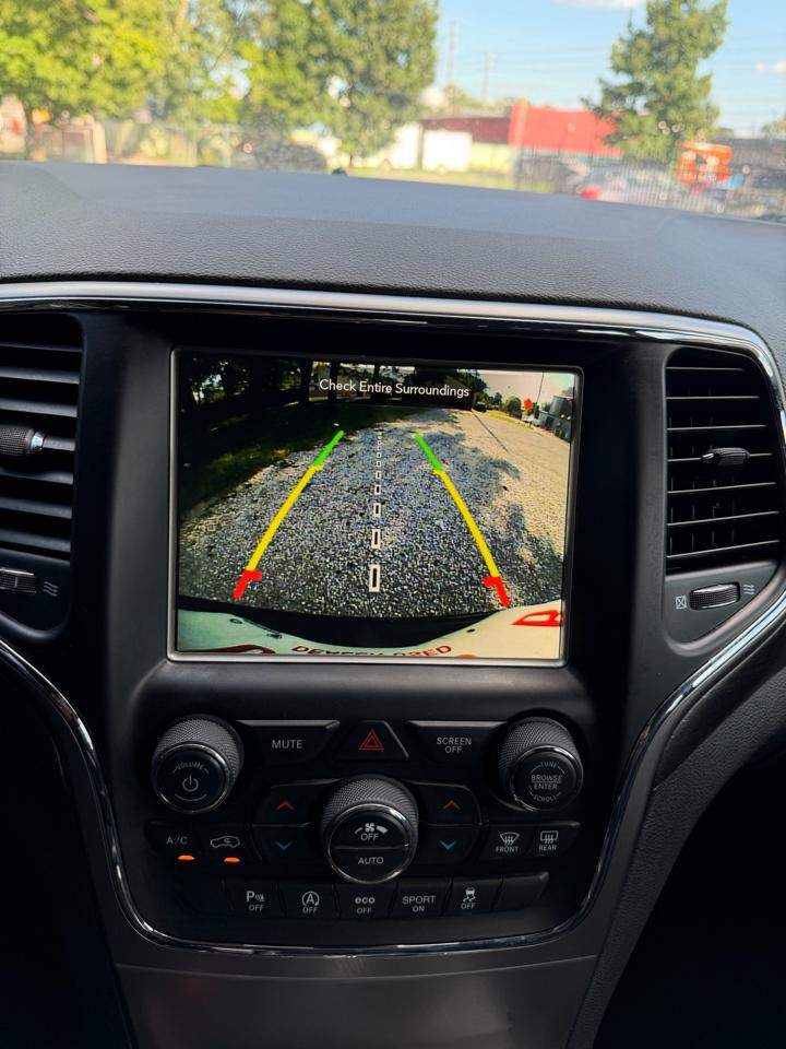 Jeep Grand Cherokee Laredo 4WD 2018