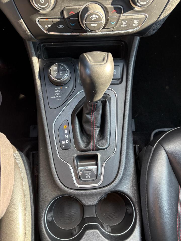 Jeep Grand Cherokee Laredo 4WD 2018