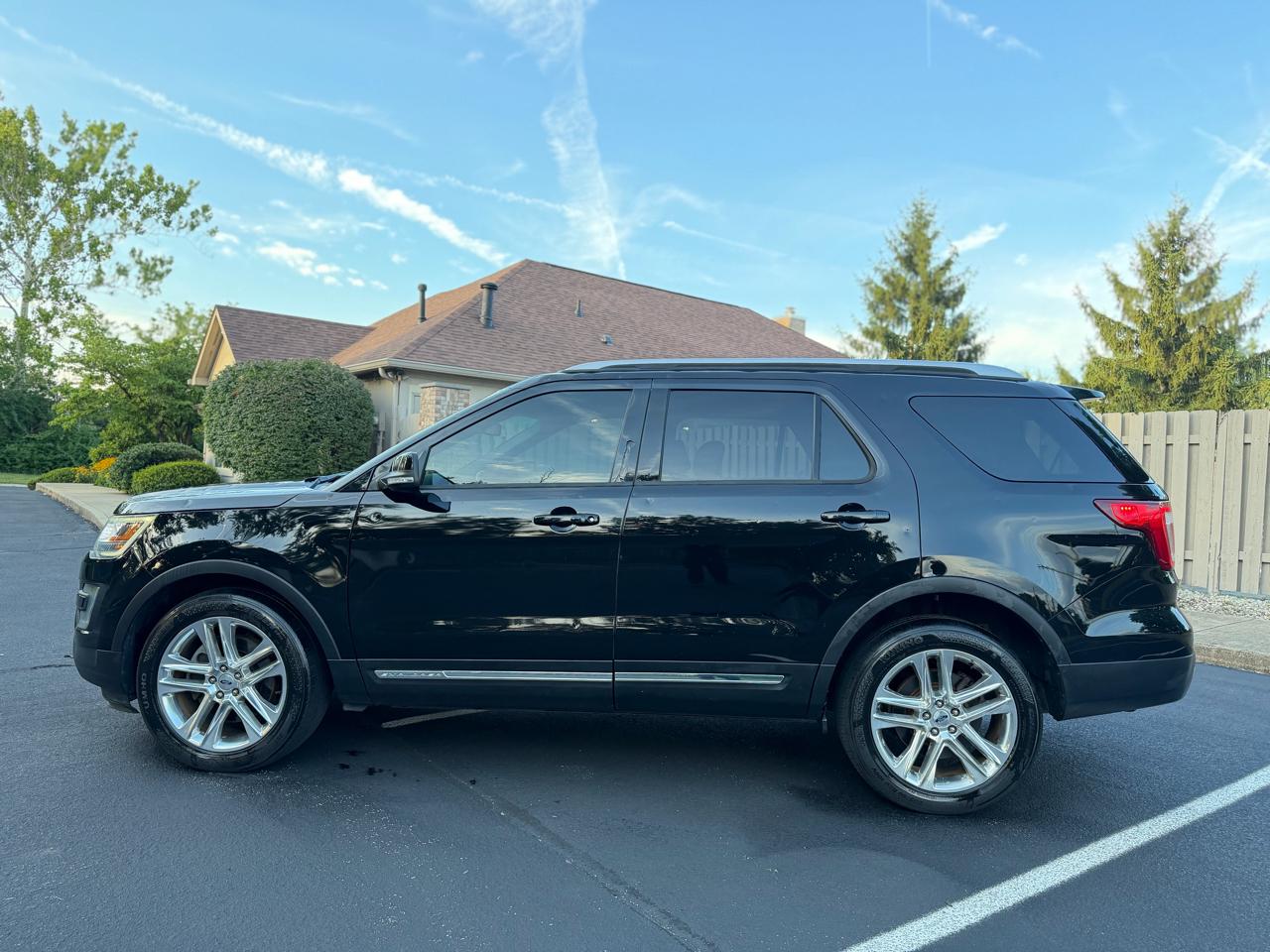 Ford Explorer XLT 4WD 2016