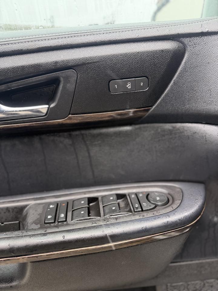 GMC Acadia Denali AWD 2013