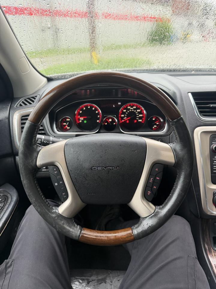 GMC Acadia Denali AWD 2013