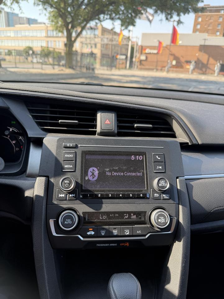 Honda Civic LX Sedan CVT 2018