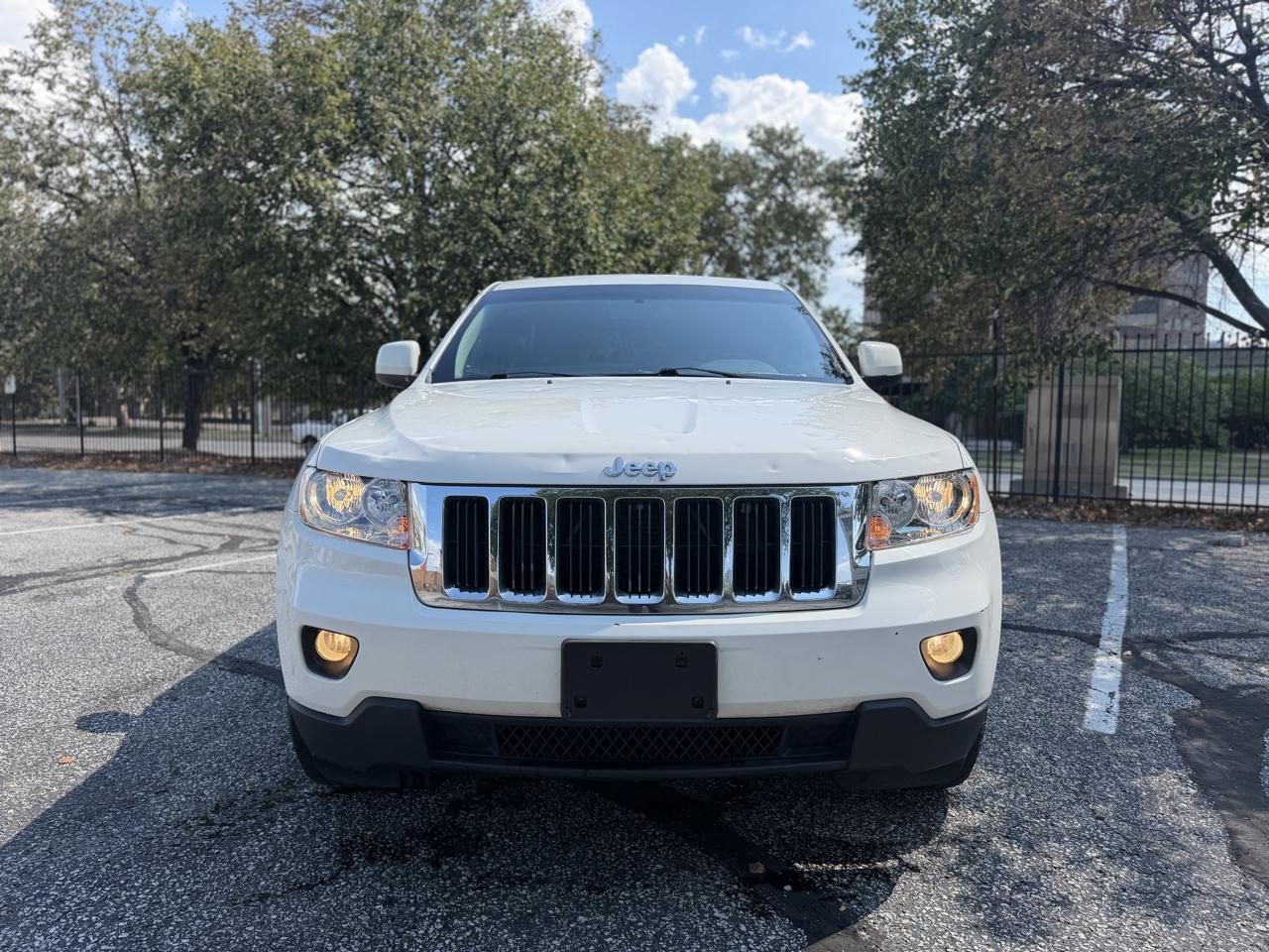 Jeep Grand Cherokee Laredo 4WD 2012