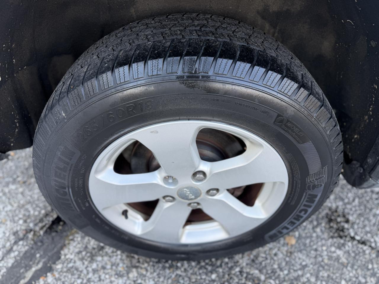 Jeep Grand Cherokee Laredo 4WD 2012