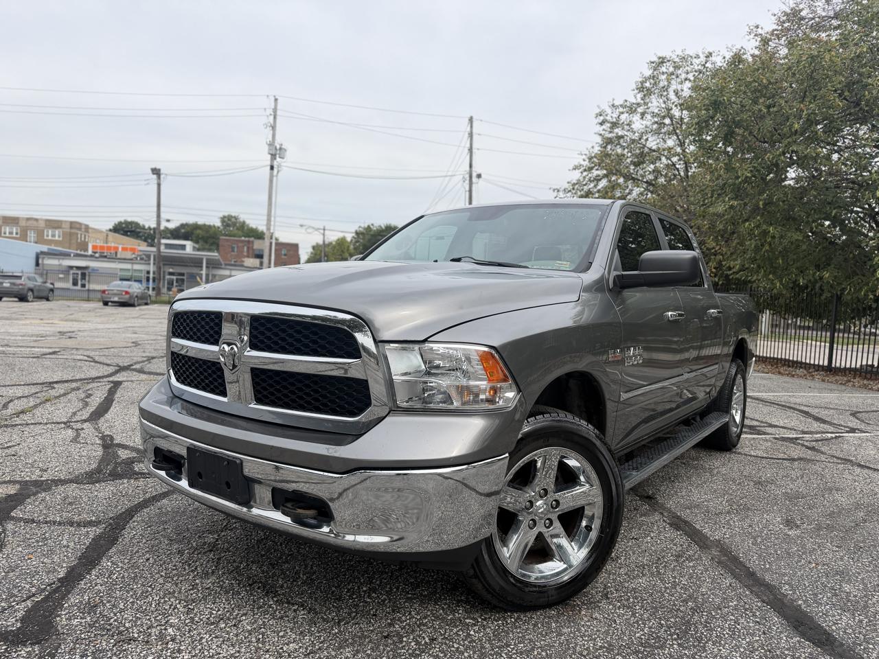 RAM 1500 SLT Crew Cab SWB 4WD 2013