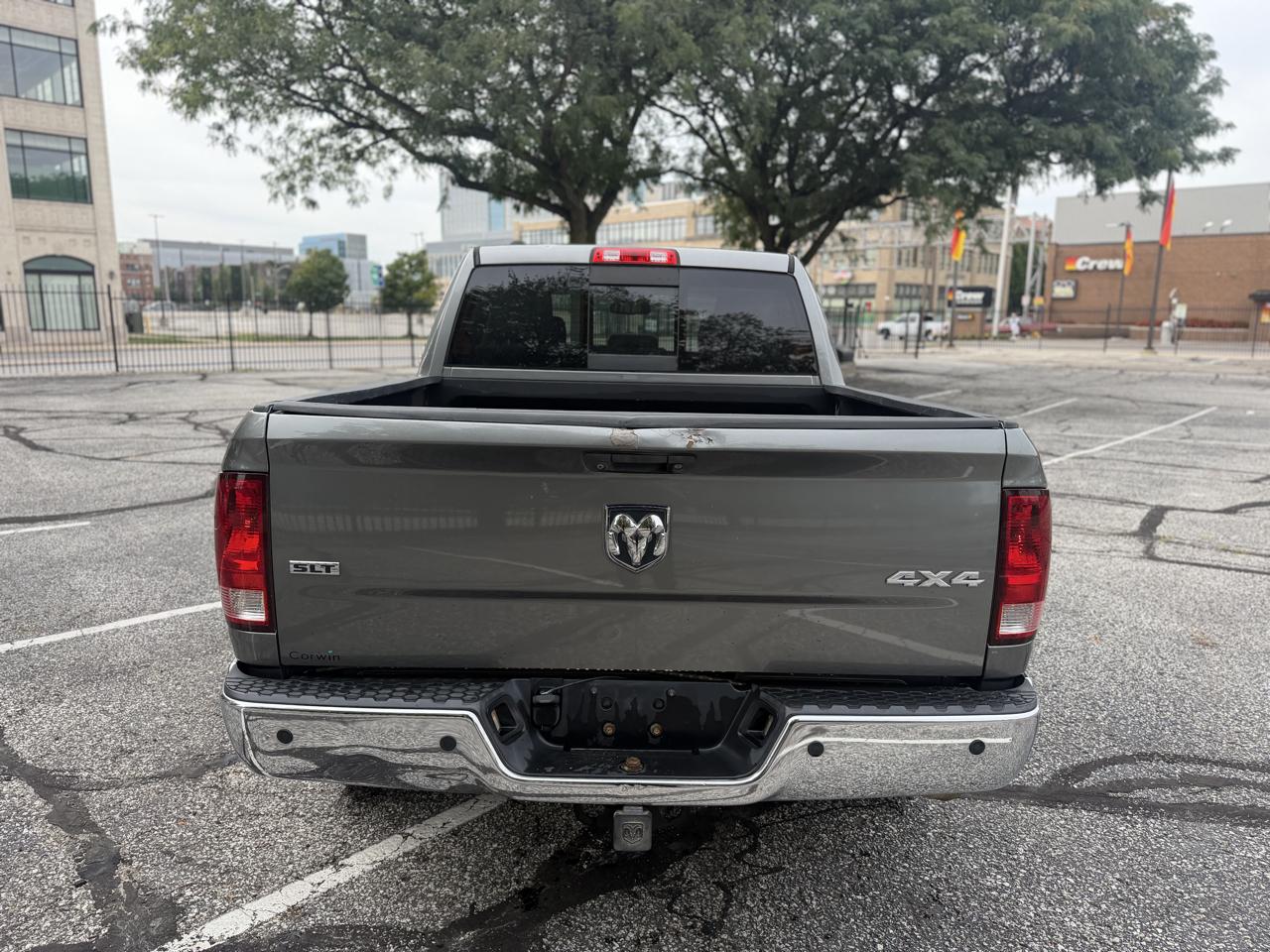 RAM 1500 SLT Crew Cab SWB 4WD 2013