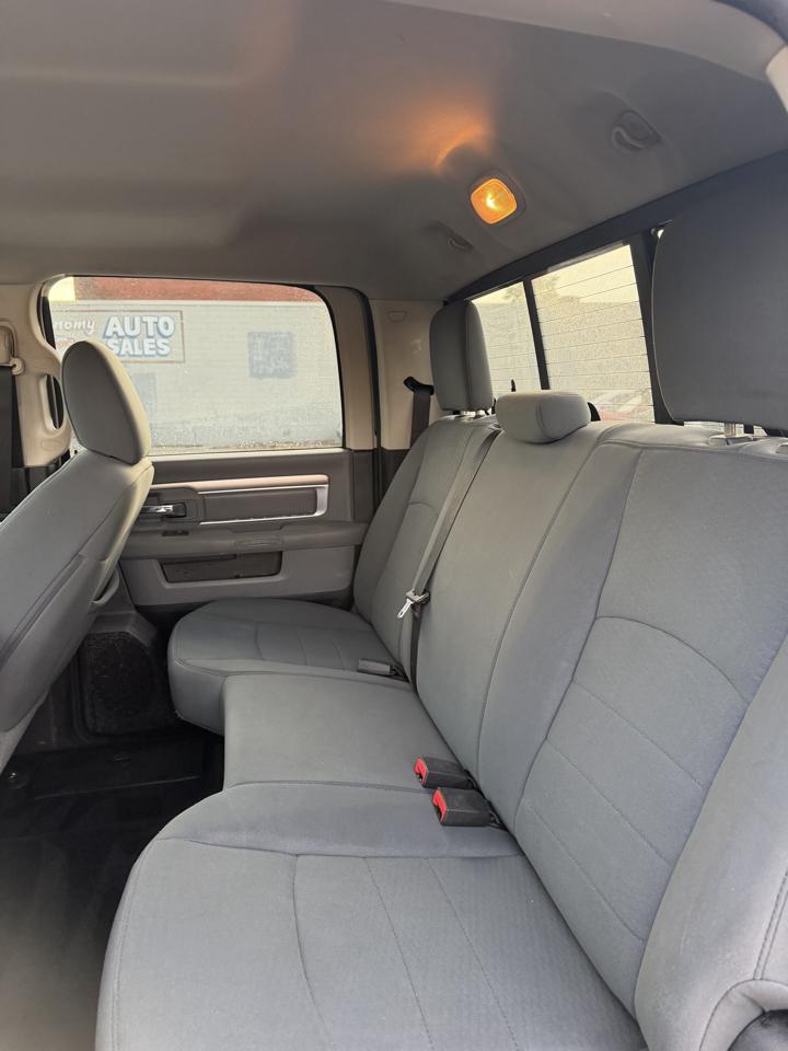 RAM 1500 SLT Crew Cab SWB 4WD 2013