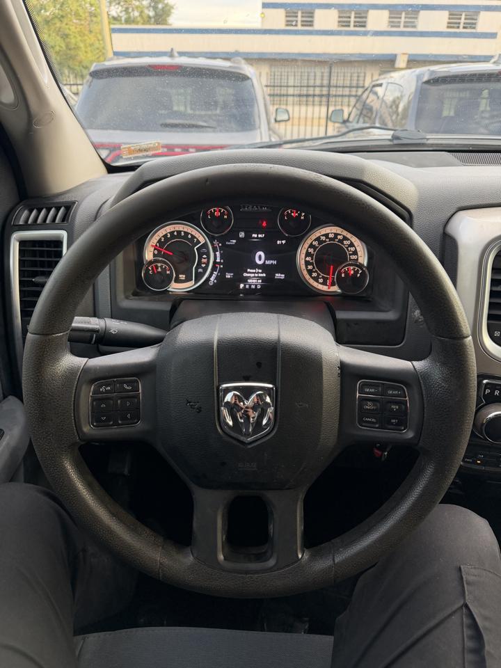 RAM 1500 SLT Crew Cab SWB 4WD 2013