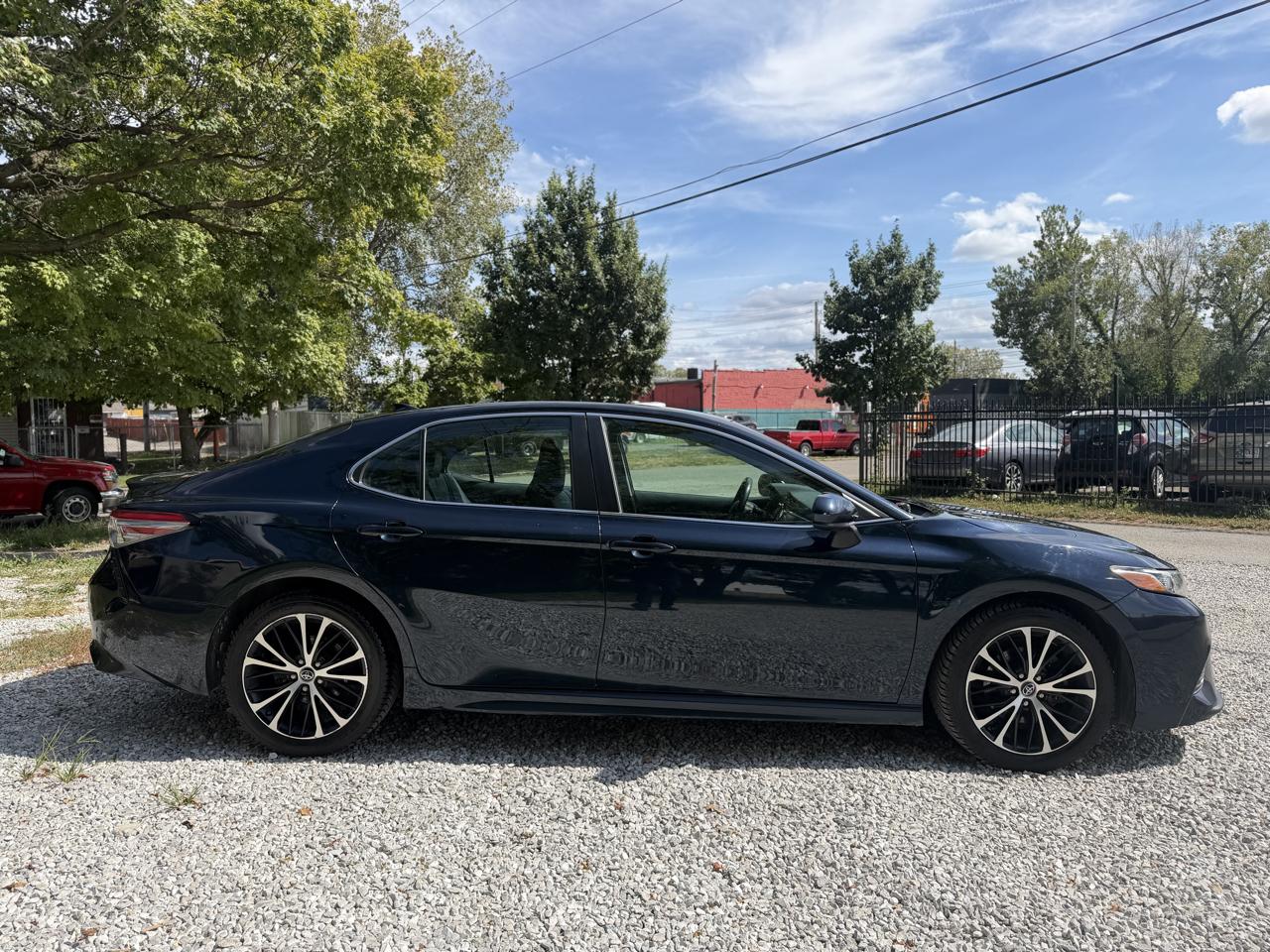 Toyota Camry L 2019