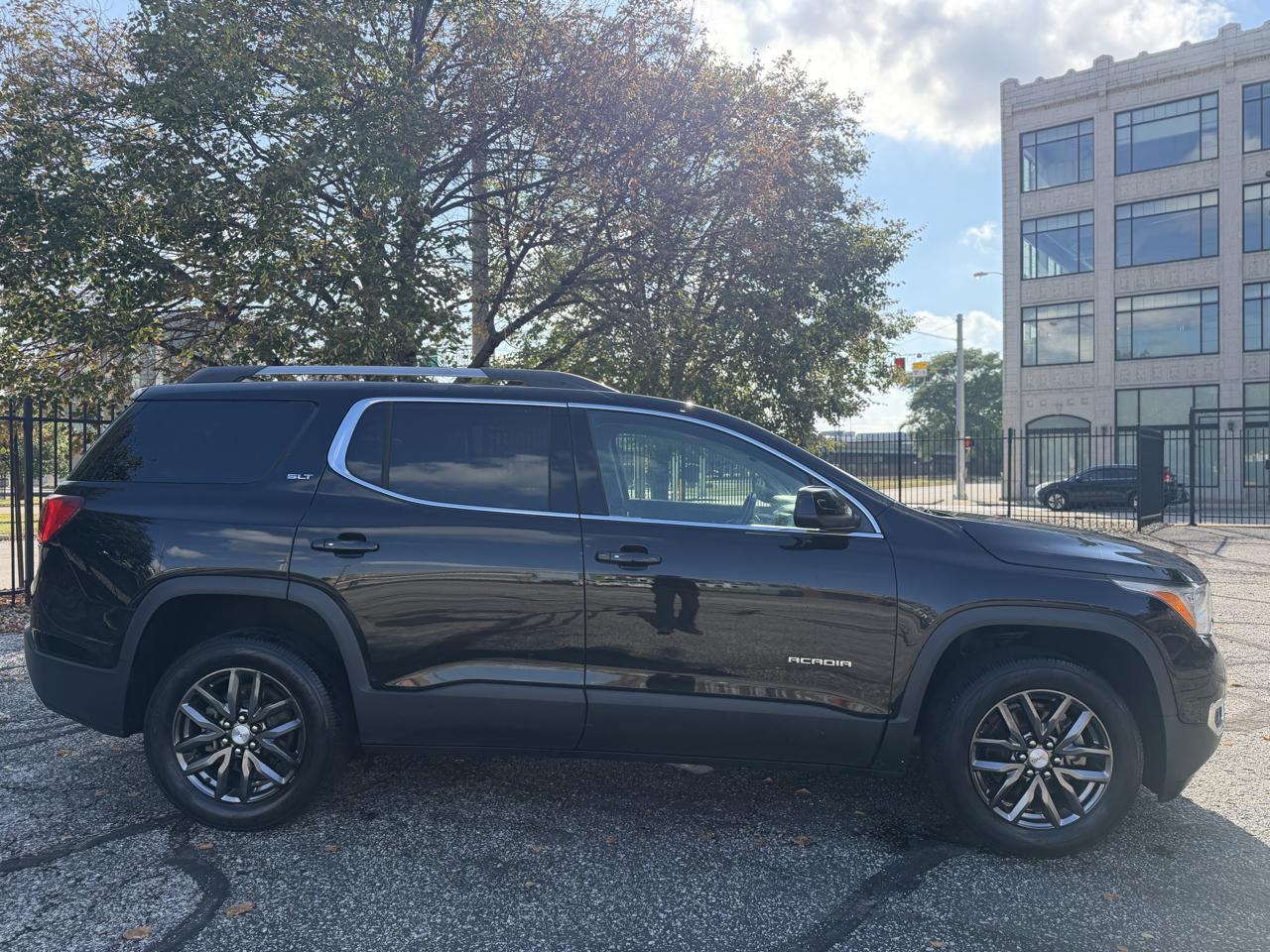 GMC Acadia SLT-1 FWD 2017