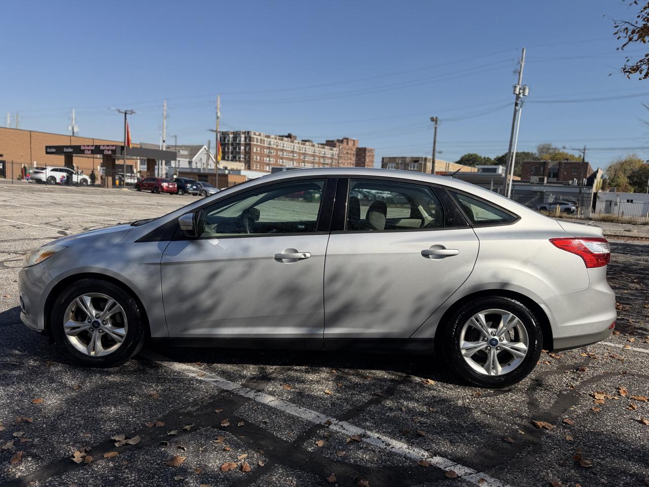 Ford Focus SE Sedan 2014
