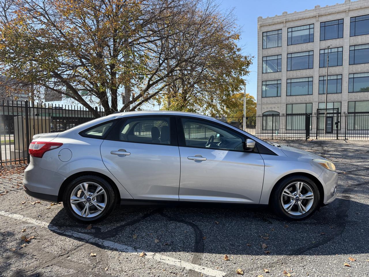 Ford Focus SE Sedan 2014