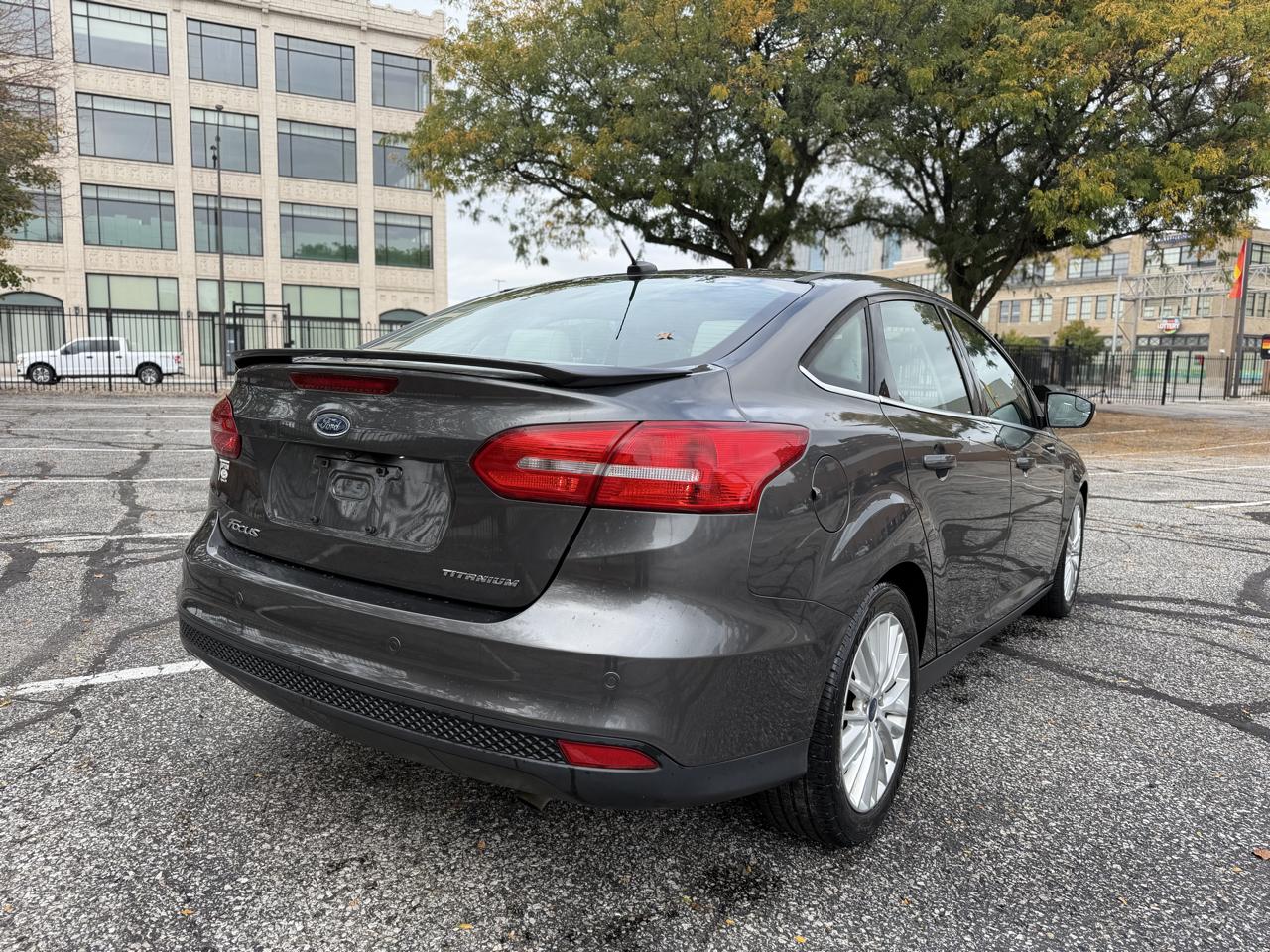 Ford Focus Titanium Sedan 2018