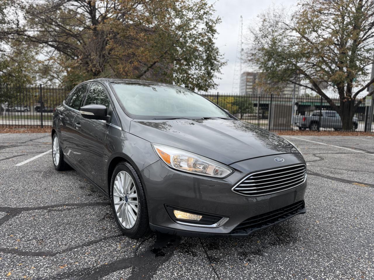 Ford Focus Titanium Sedan 2018