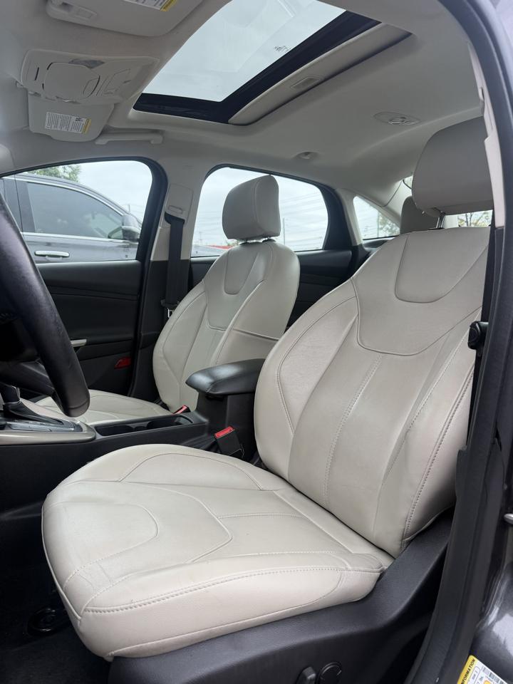 Ford Focus Titanium Sedan 2018